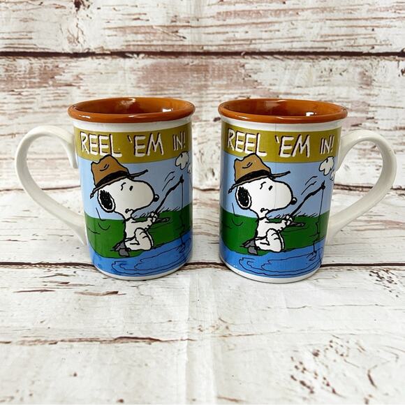 PEANUTS Vintage 2011 Charlie Brown Snoopy Fishing Mugs - Picture 1 of 7